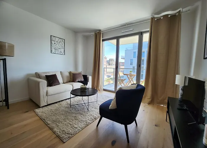 Le Quai Des Bleus * Caen